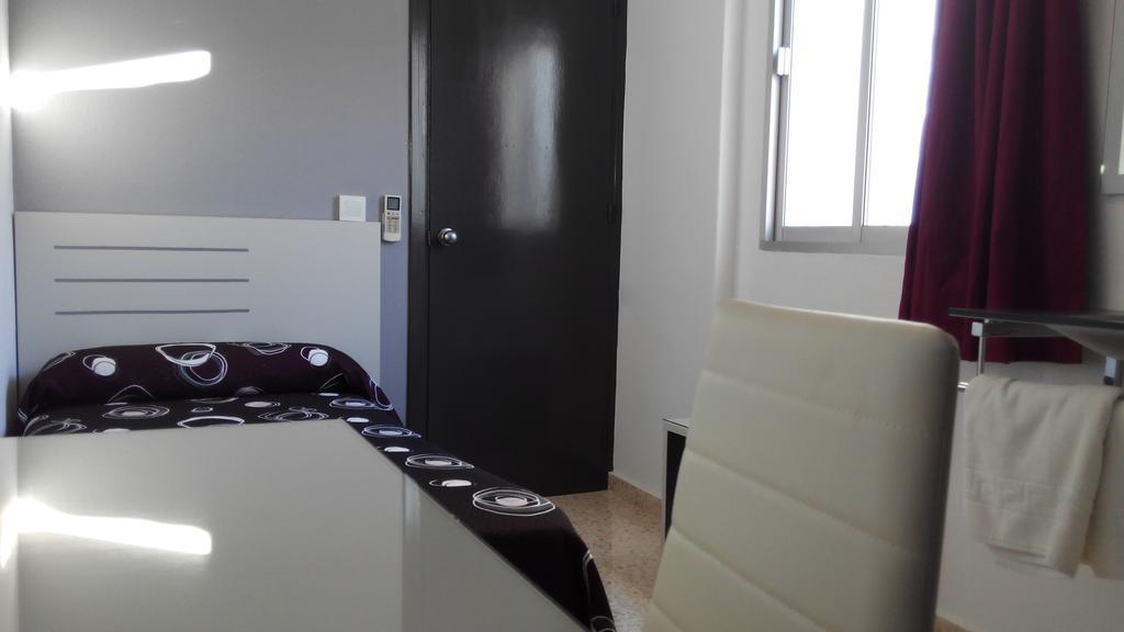Hostal Ocana Manilva Zimmer foto