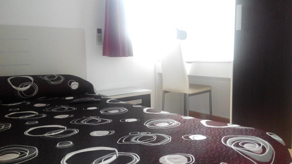 Hostal Ocana Manilva Zimmer foto